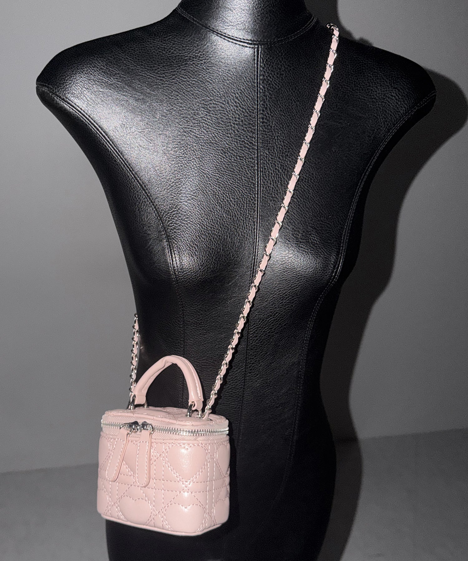 ハートキルティングミニバニティバッグ / heart quilted mini vanity bag