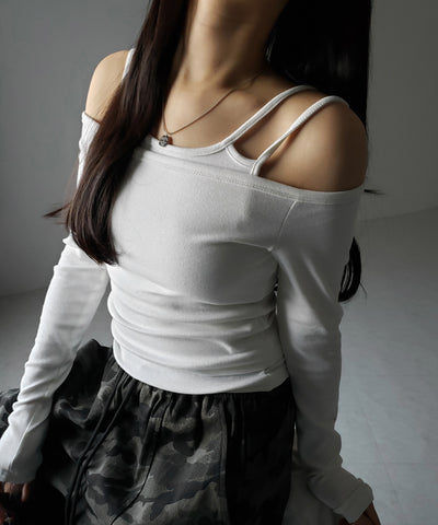 【 ２color 】レイヤードダブルストラップオフショルトップス ／ layerd double strap off shoulder tops