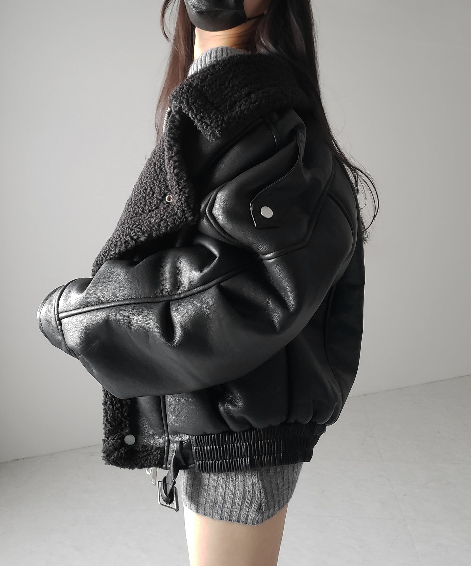 【 ２color 】フェイクレザーベルテッドボアムートンジャケット ／ fake leather belted boa mouton jacket