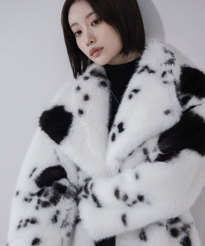カウミドルフェイクファコート ／ cow middle fakefur coat