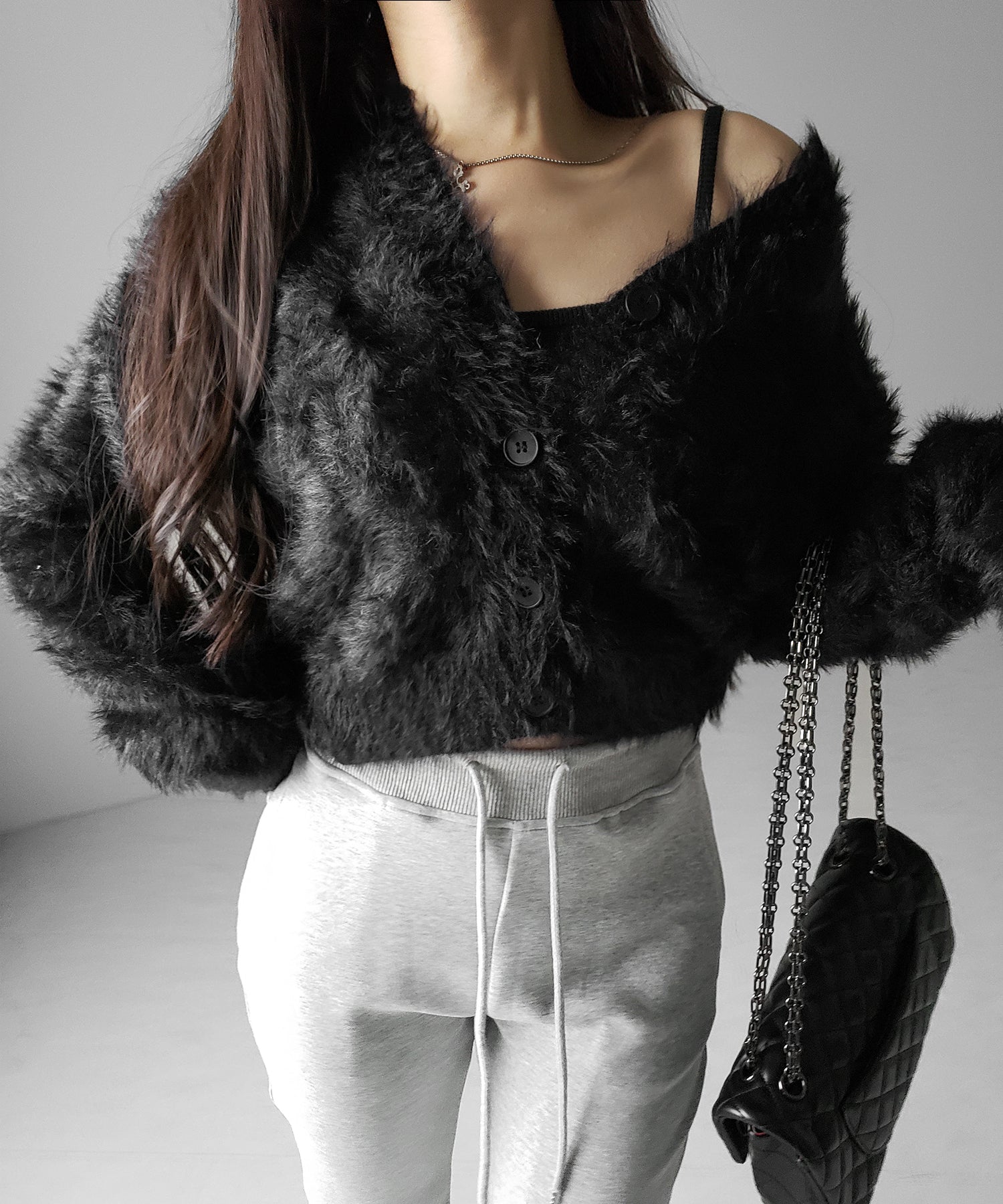 ブラックボタンショートシャギーニットカーディガン ／ black button short shaggy knit cardigan