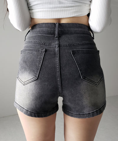 ハイウエストタイトデニムショートパンツ ／ high waist tight short pants