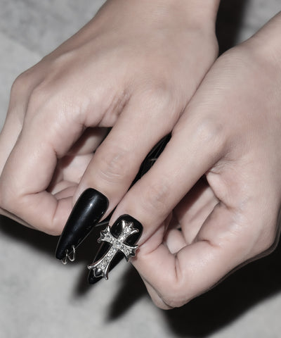 ビジュークロスピアシングロングネイルチップ ／ bijou cross piercing long nail tips