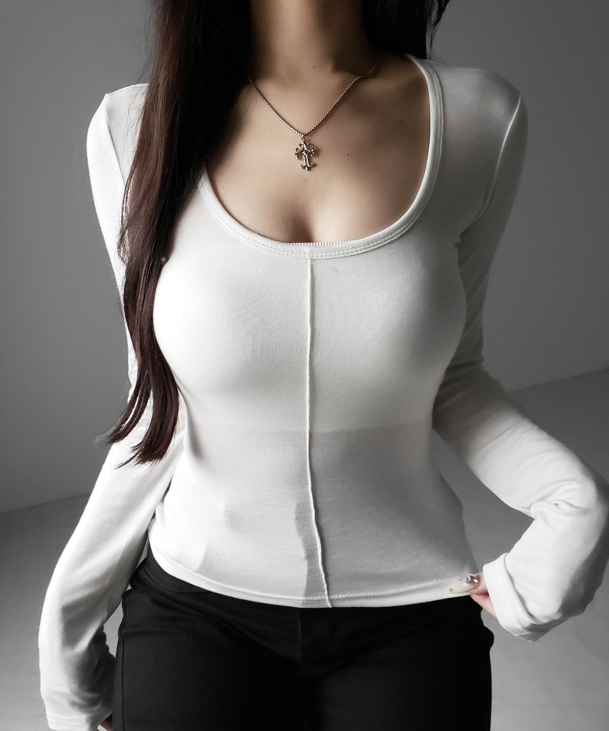 オープンネックタイトフィットルーズドレープ長袖Ｔシャツ ／ open neck tight fit loose drape long sleeve T-shirts