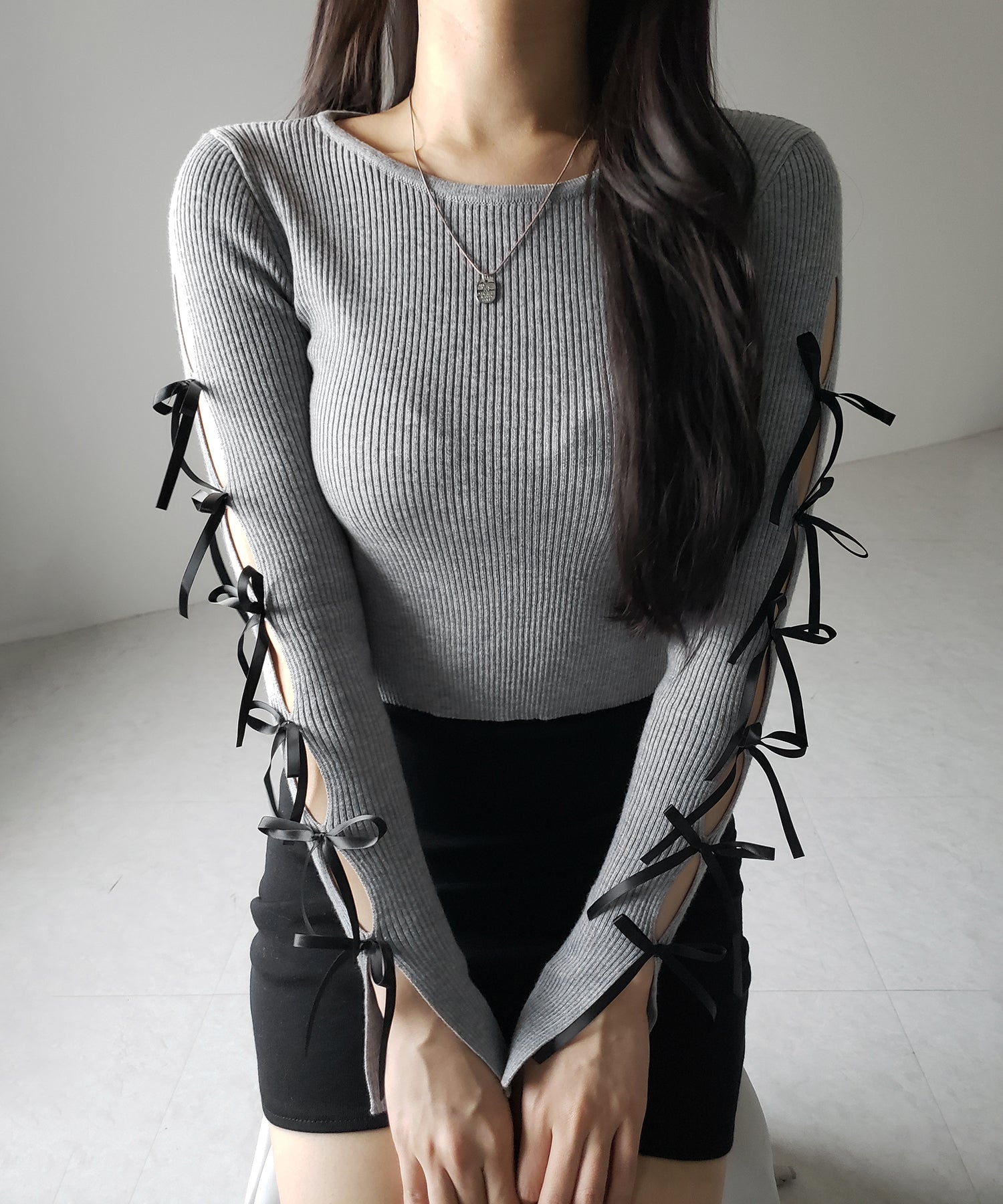 【 ２color 】カットアウトリボンショートリブニット ／ cut out ribbon short rib knit