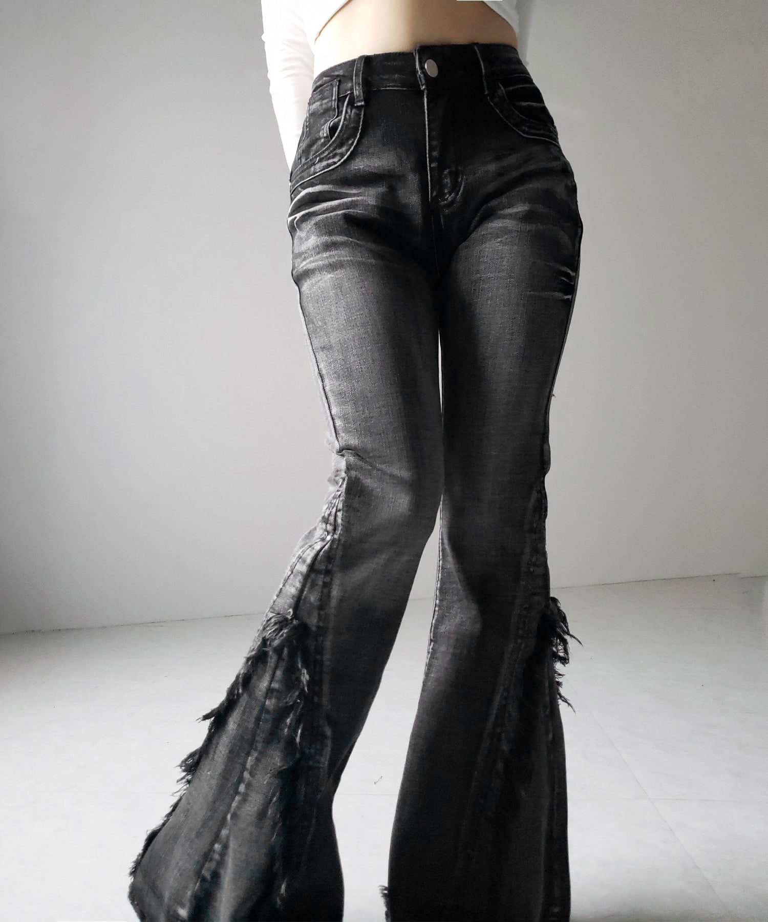 【 ２color ／ ４size 】ヴィンテージライクフリンジストレッチフレアデニム ／ Vintage-like fringe stretch flare denim