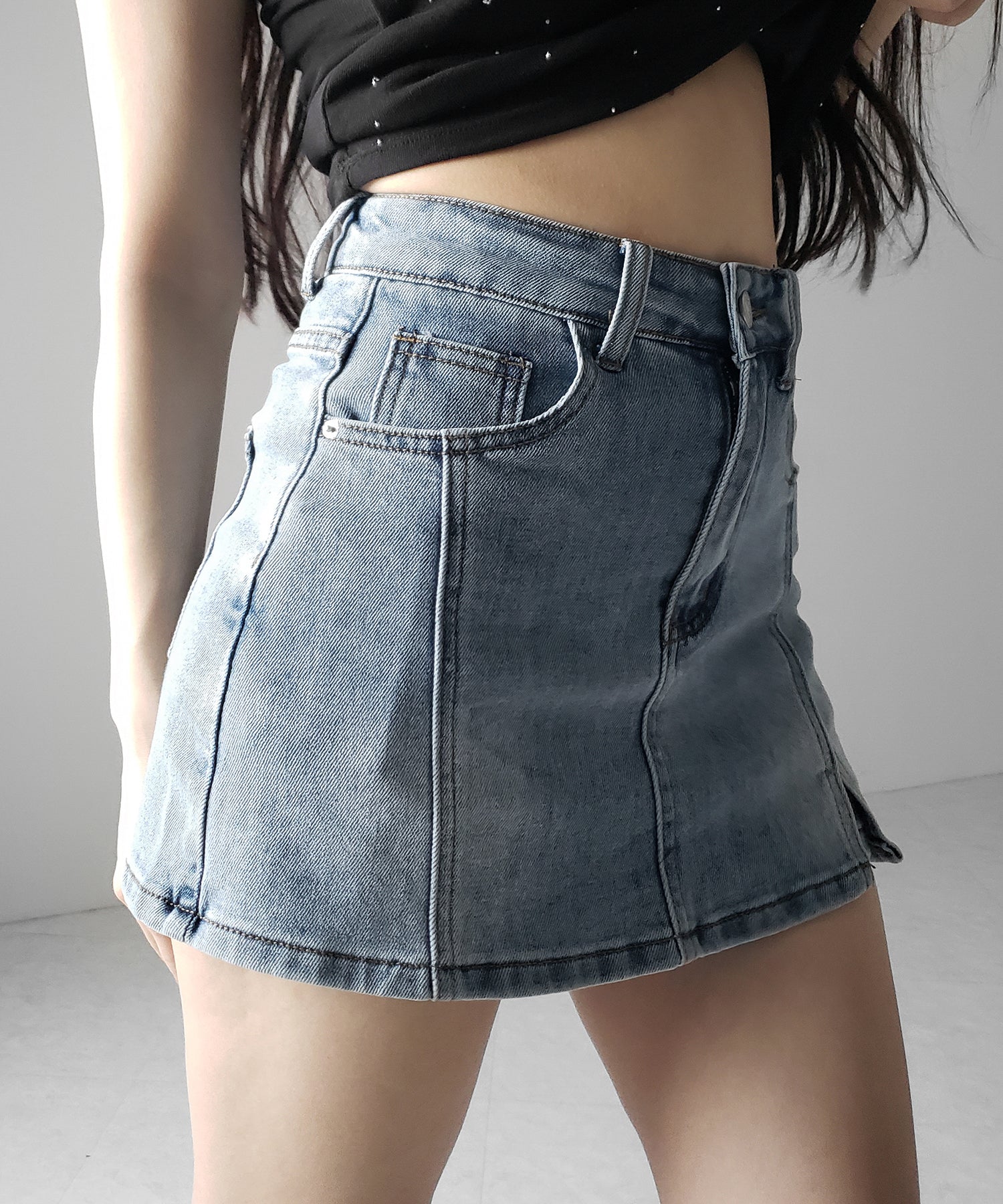 ミニスリットストレッチレイヤードデニムミニスカパン ／ mini slit stretch layered denim mini skirt pants