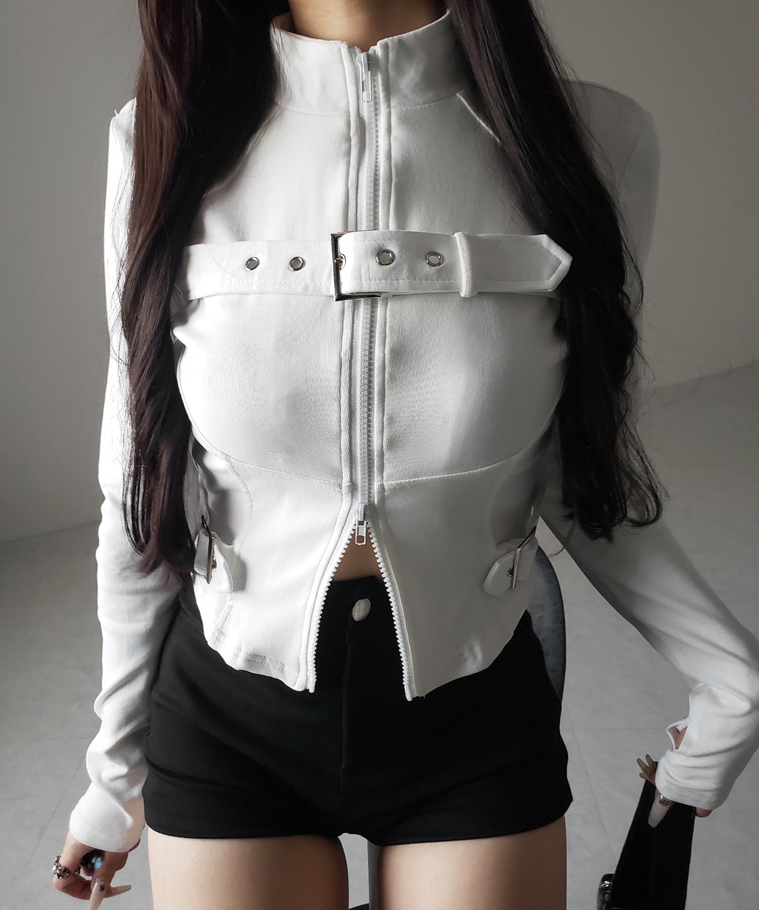 スタンドカラーベルテッドダブルジップスリムトップス ／ stand collar belted double zip slim tops