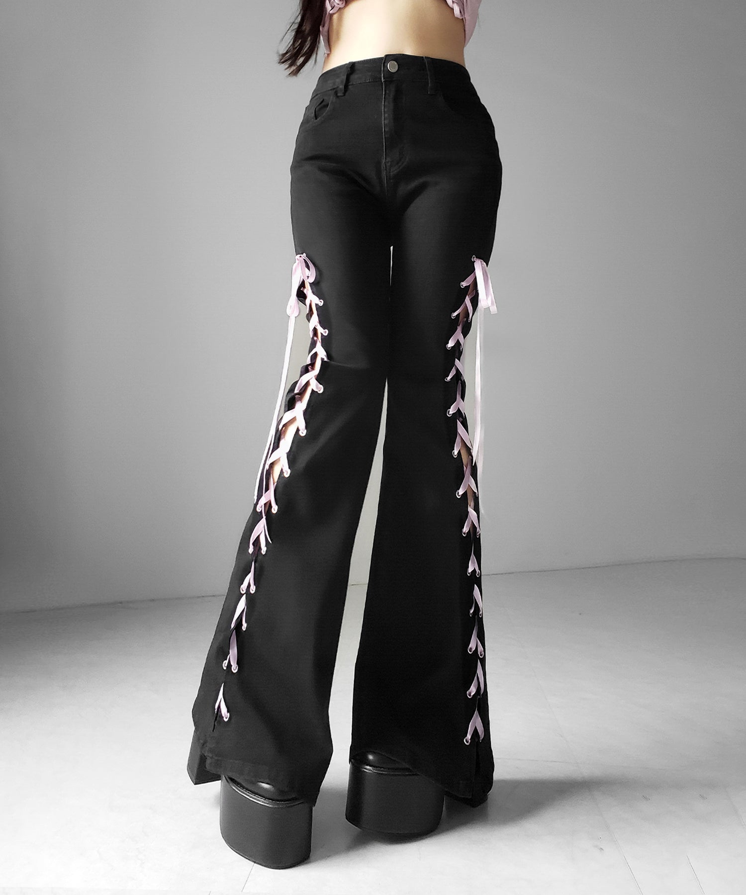 サテンリボンレースアップカットアウトストレッチフレアデニム ／ satin ribbon laceup cutout stretch flare denim