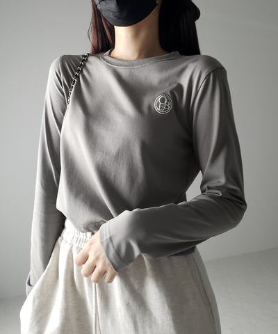 OBE刺繍 ミニロゴ長袖Ｔシャツ【 韓国製 】
