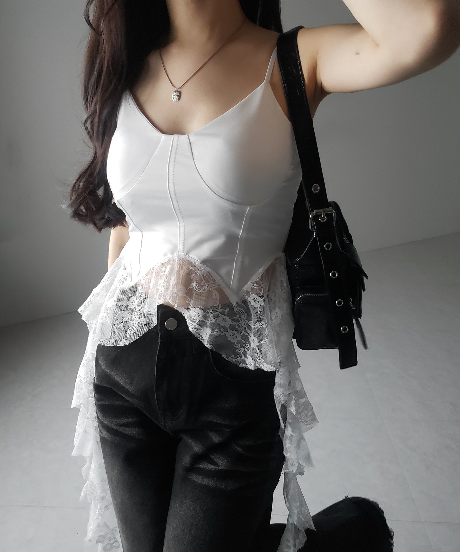 【 ２color 】レースフリルレイヤードビスチェキャミソール ／ lace frill layered bustier camisole