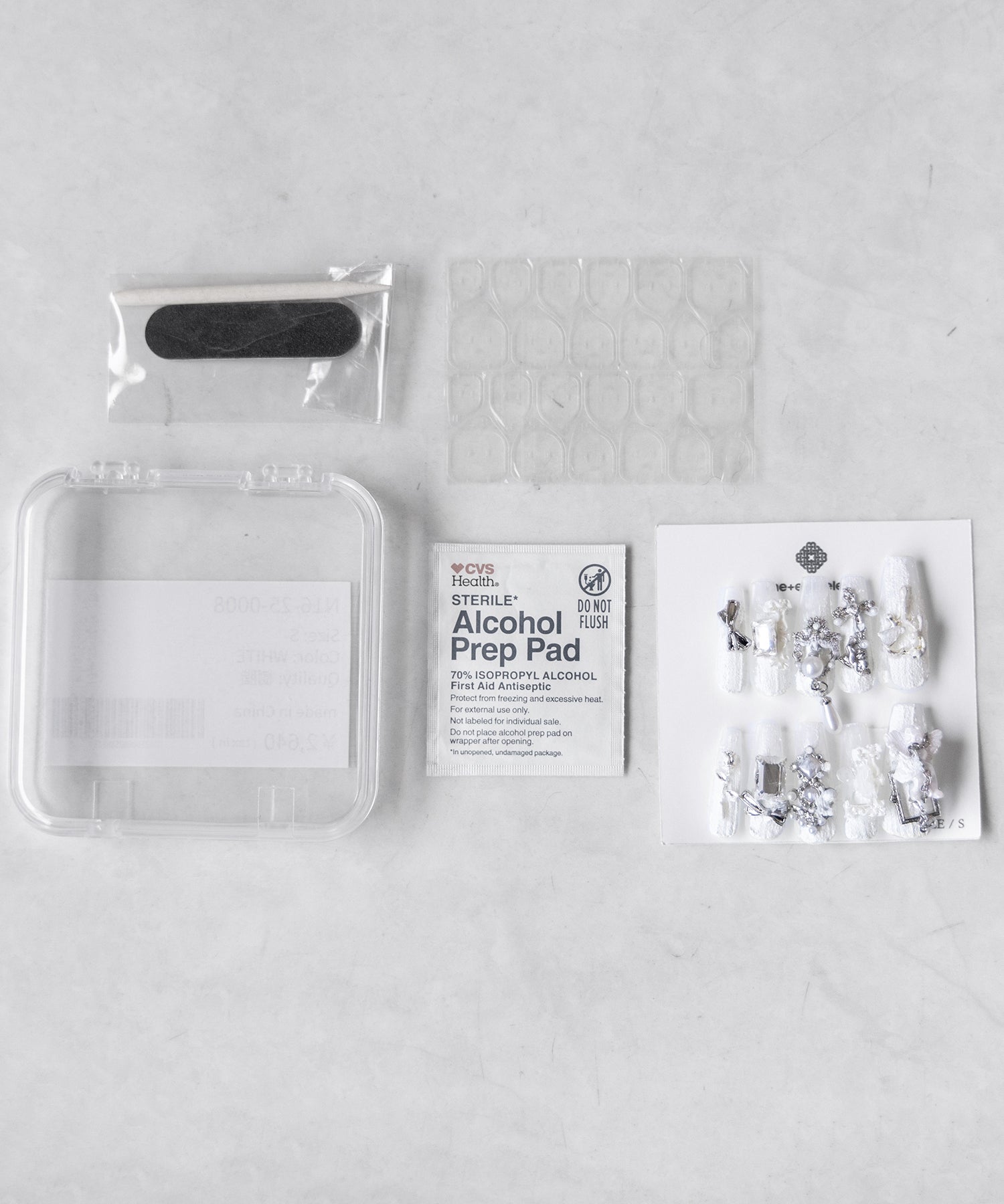 【 限定先行販売 】wishcore angel pearl white nail tips