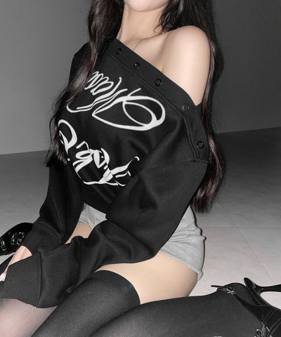 レタリングロゴワンショルスウェットトップス ／ Lettering logo one-shoulder sweat tops