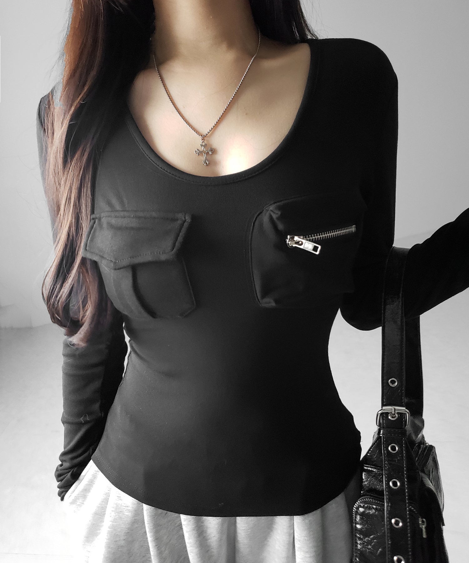 【 裏起毛 】アウトポケットオープンネックスリムトップス ／ out pocket open neck slim tops