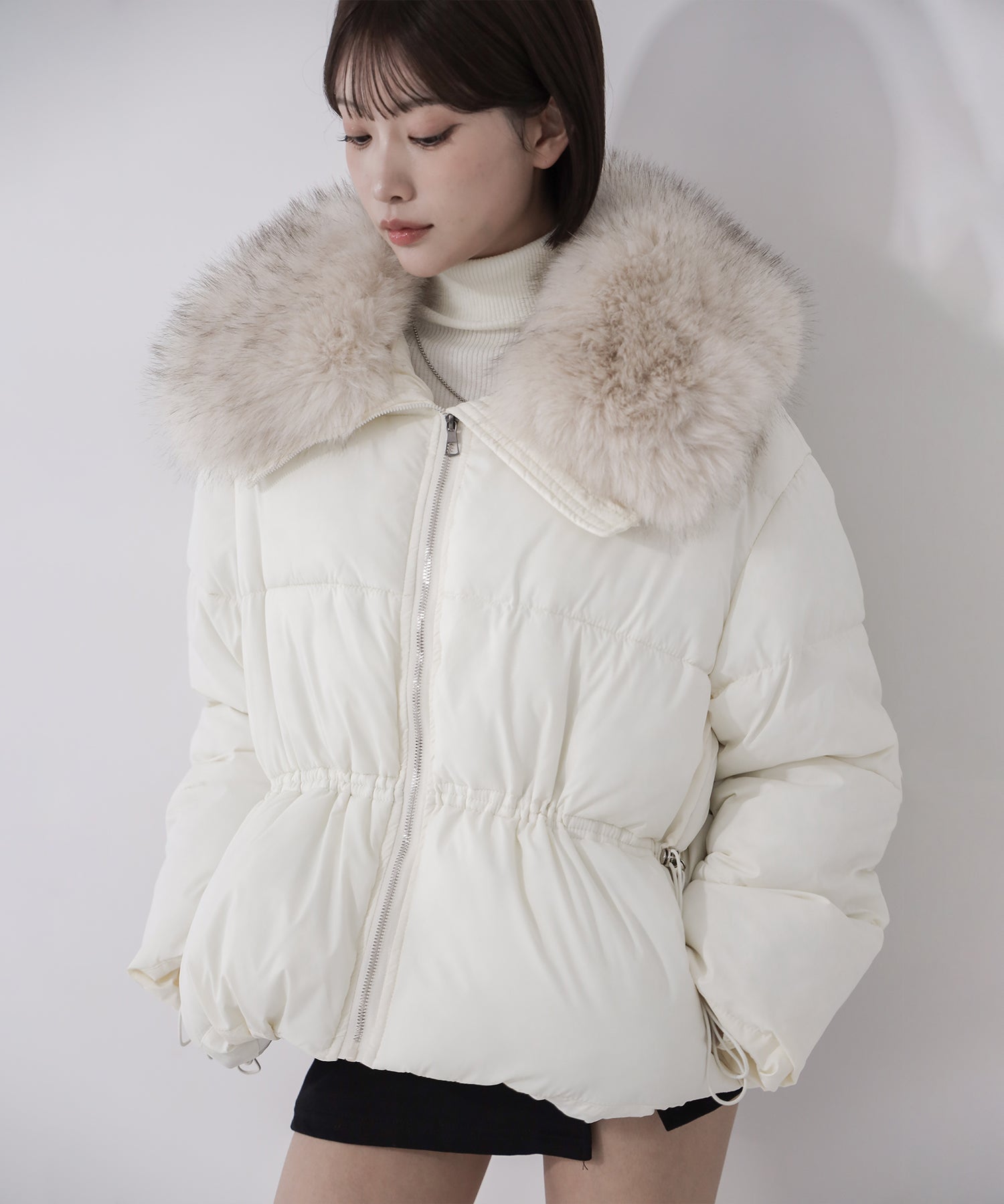ファーカラーウエストマークミディダウンジャケット ／ fur collar waist-mark midi down jacket
