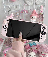 FREE / PINK