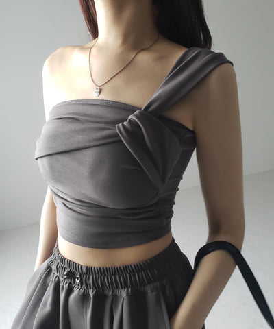【 カップ付き 】ワンショルアシンメトリーショートキャミソール ／ one shoulder asymmetry short camisole