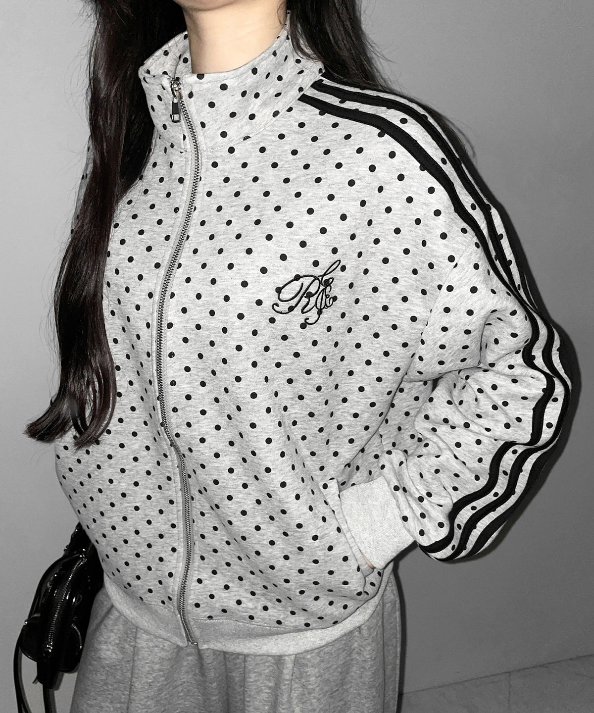 胸ロゴ刺繍ドットラインオーバースウェットブルゾン ／ chest logo embroidery side dot line over sweat blouson