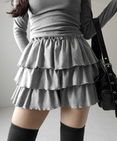 【 ３color 】３段フリルカットソーミニスカパン ／ 3 frill cutsew mini skirt pants