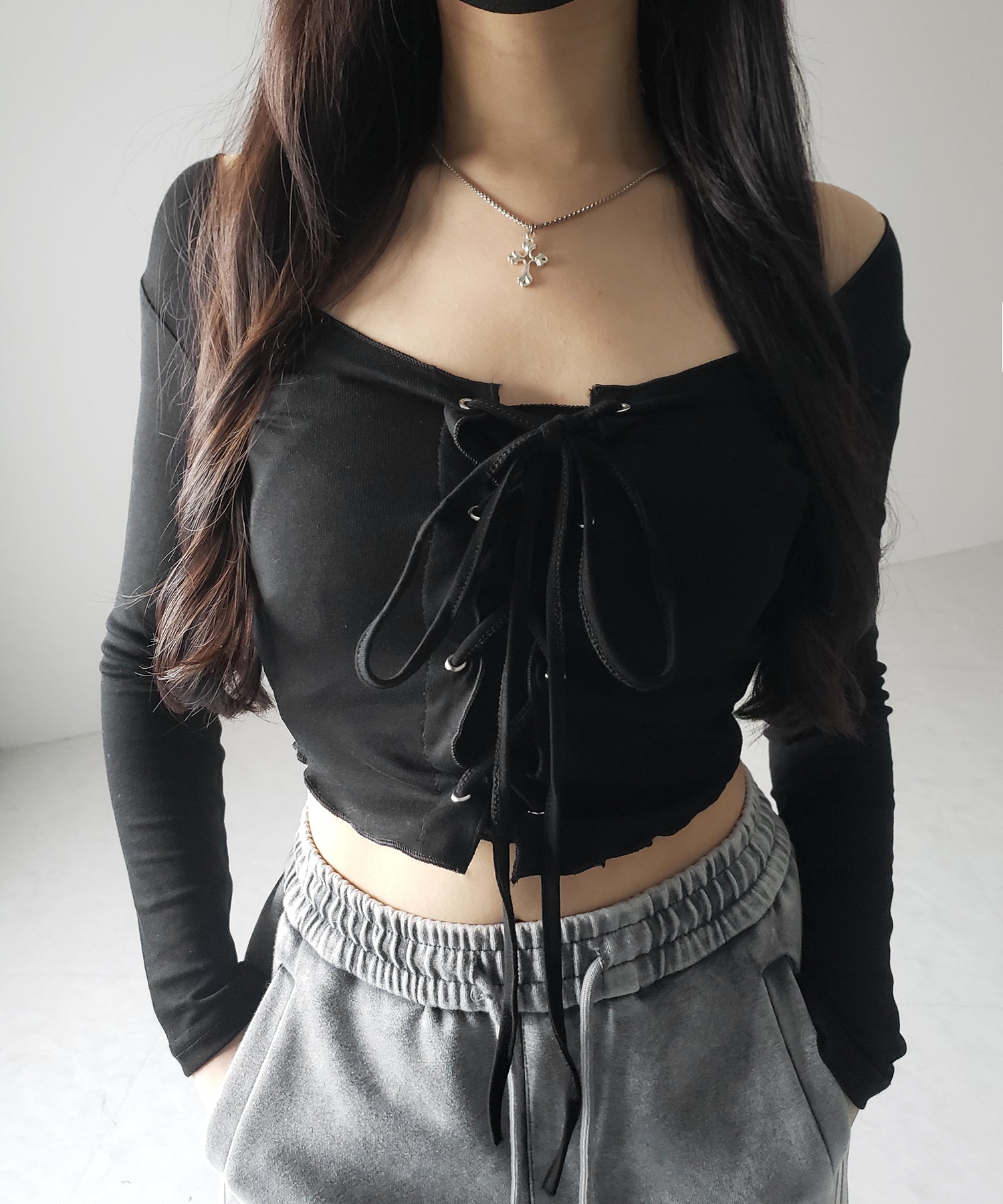 【 ３color 】レースアップフロントリボンショートスリムトップス ／ lace up front ribbon short slim tops