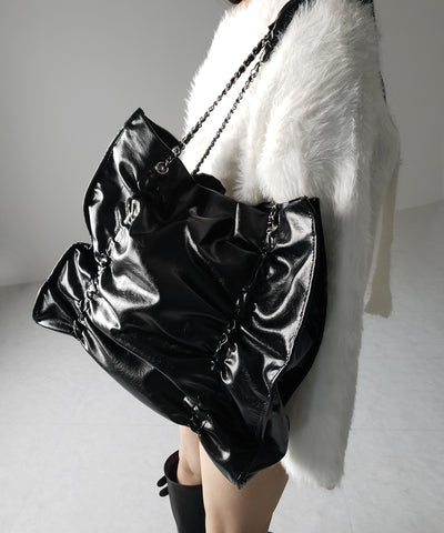 【 ３color ／ A4収納可 】ダブルシャーリングフェイクレザースクエアチェーンバッグ ／ double shirring fake leather square chain bag