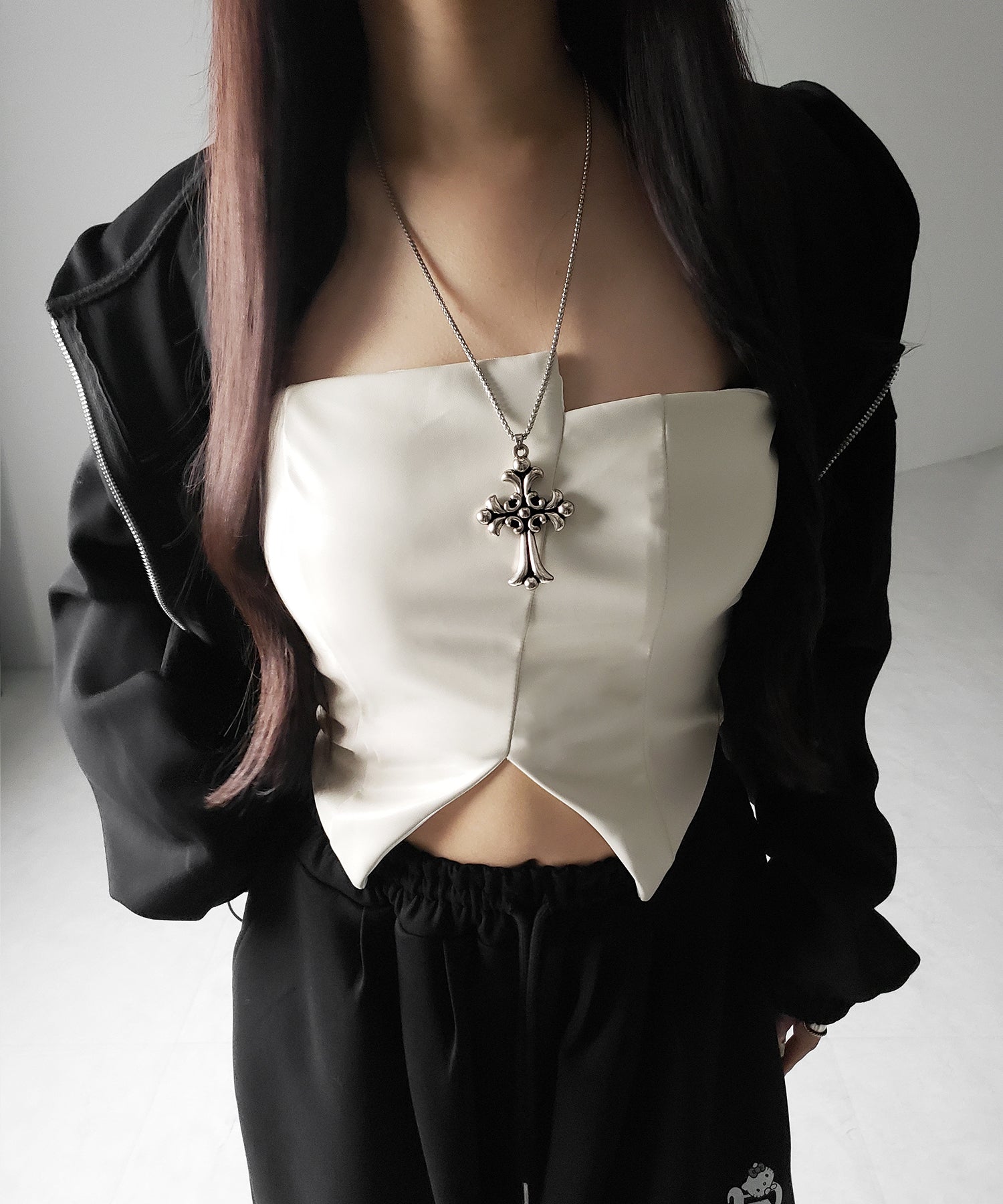【 ２color 】アシンメトリー切替フェイクレザービスチェ ／ asymmetry switching fake leather bustier