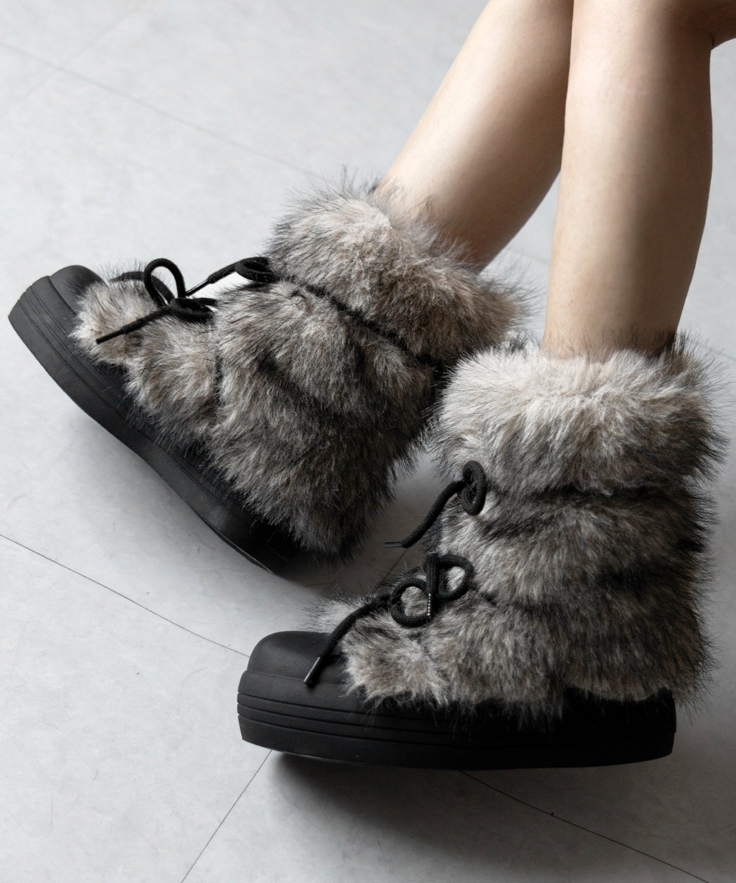 【 ２color 】ボリュームフェイクファーブーツ ／ volume fake fur boots