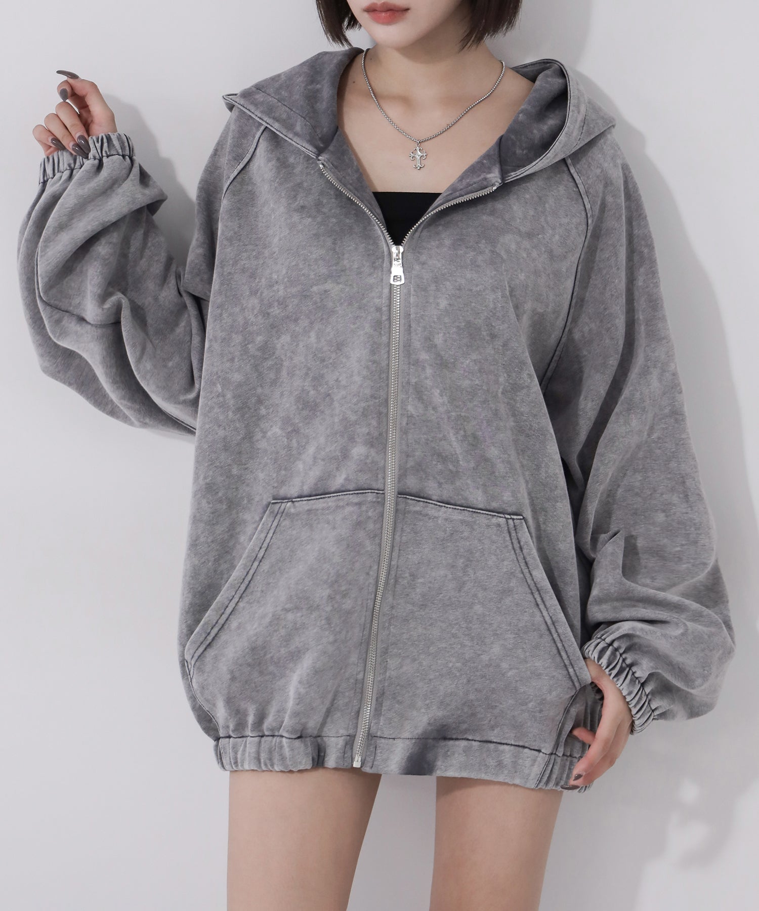 ピグメントヴィンテージ加工ジップアップパーカー ／ Pigment vintage zip-up hoodie