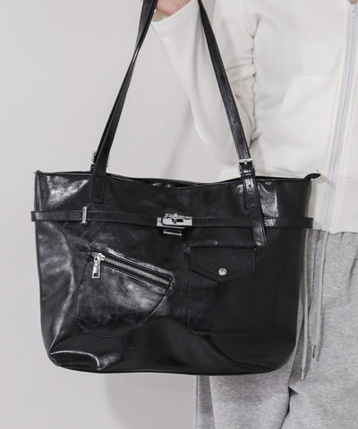 【 A4収納可 】デザインベルトフェイクレザースクエアトートバッグ ／ design belt fake leather square tote bag