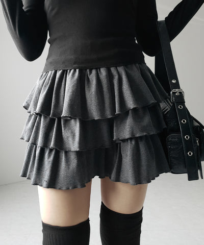 【 ３color 】３段フリルカットソーミニスカパン ／ 3 frill cutsew mini skirt pants