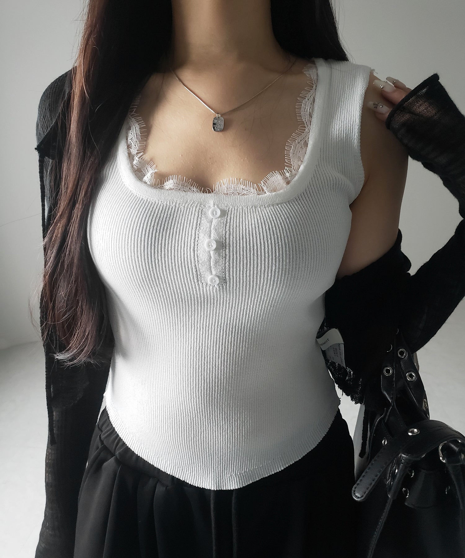 【 ２color 】スクエアネックレースニットタンクトップ ／square neck lace knit tank top