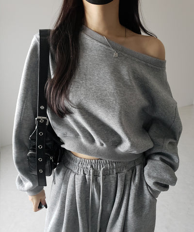 【 セットアップ 】ワンショルダーショートスウェットトップス ＋ タックワイドパンツ SET ／ off shoulder short sweat tops & tack wide pants SET