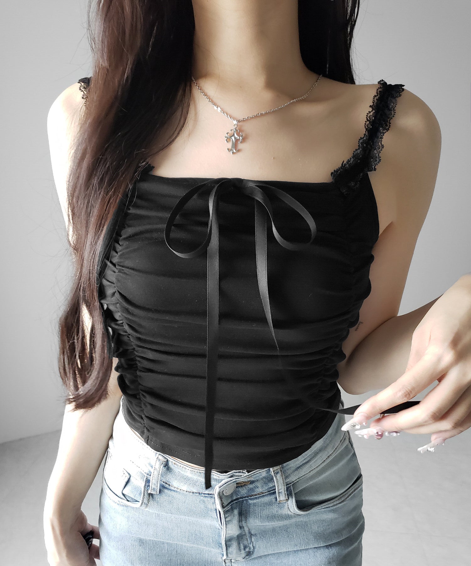 シャーリングギャザーフロントリボンキャミソール ／ shirring gather front ribbon camisole