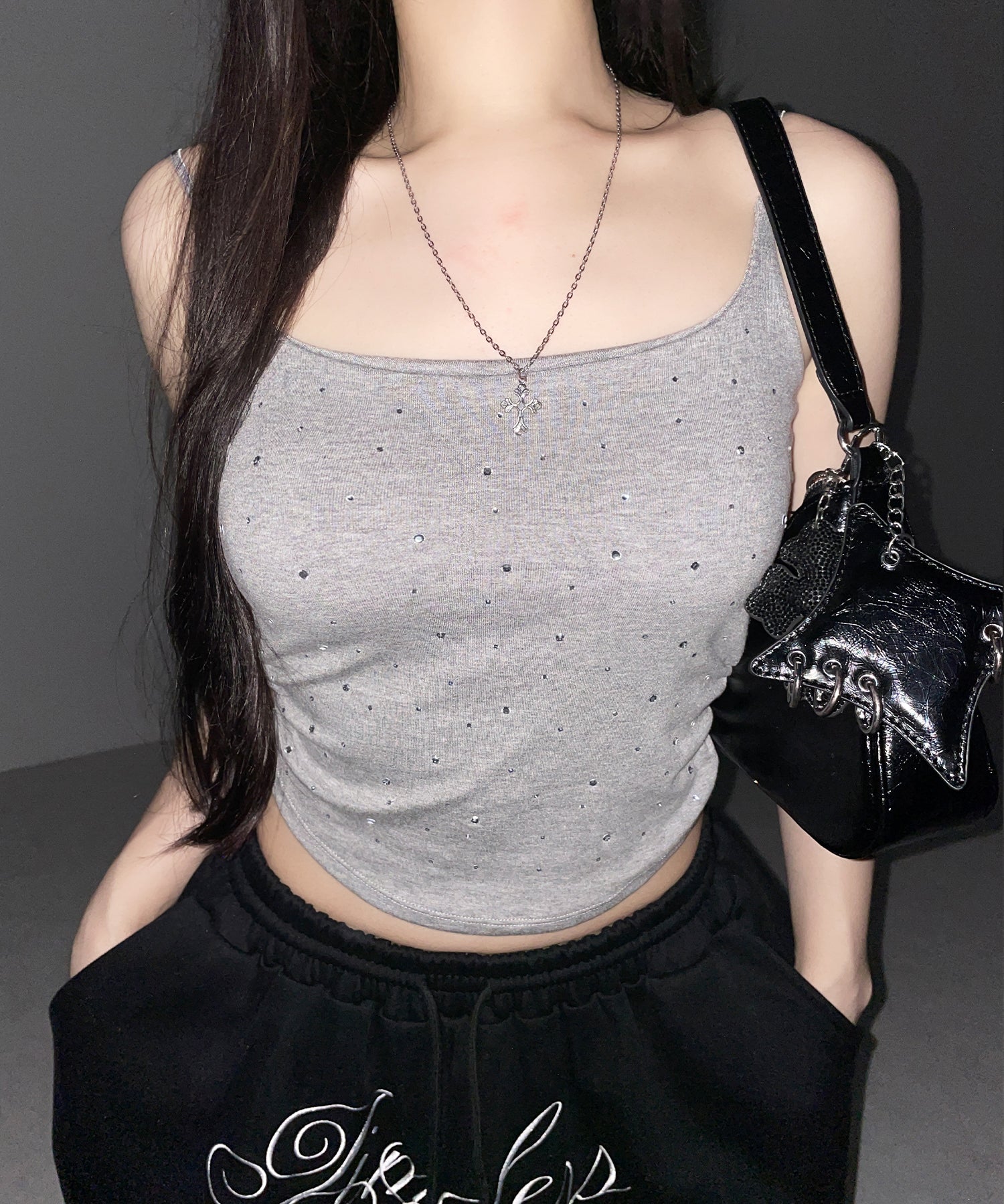 ラインストーンスクエアネックスリムキャミソール ／ Rhinestone square neck slim camisole