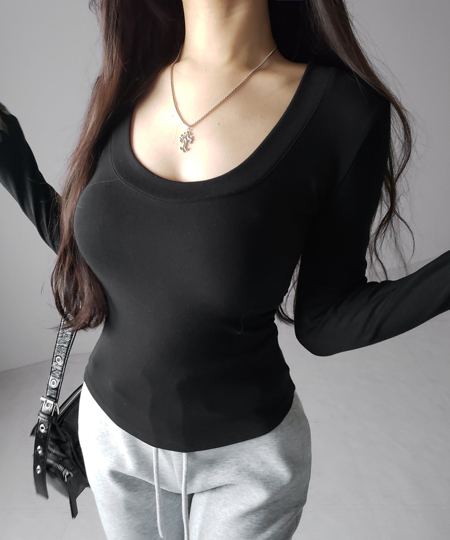 UネックスーパーフィットスリムロンT ／ U-neck super fit slim long sleeve T-Shirt