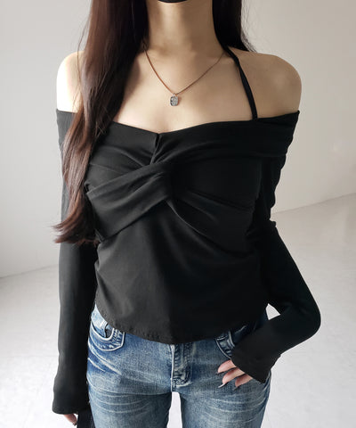 【 ２color 】クロスギャザーオフショルカットソートップス ／ cross gather off shoulder cutsew tops