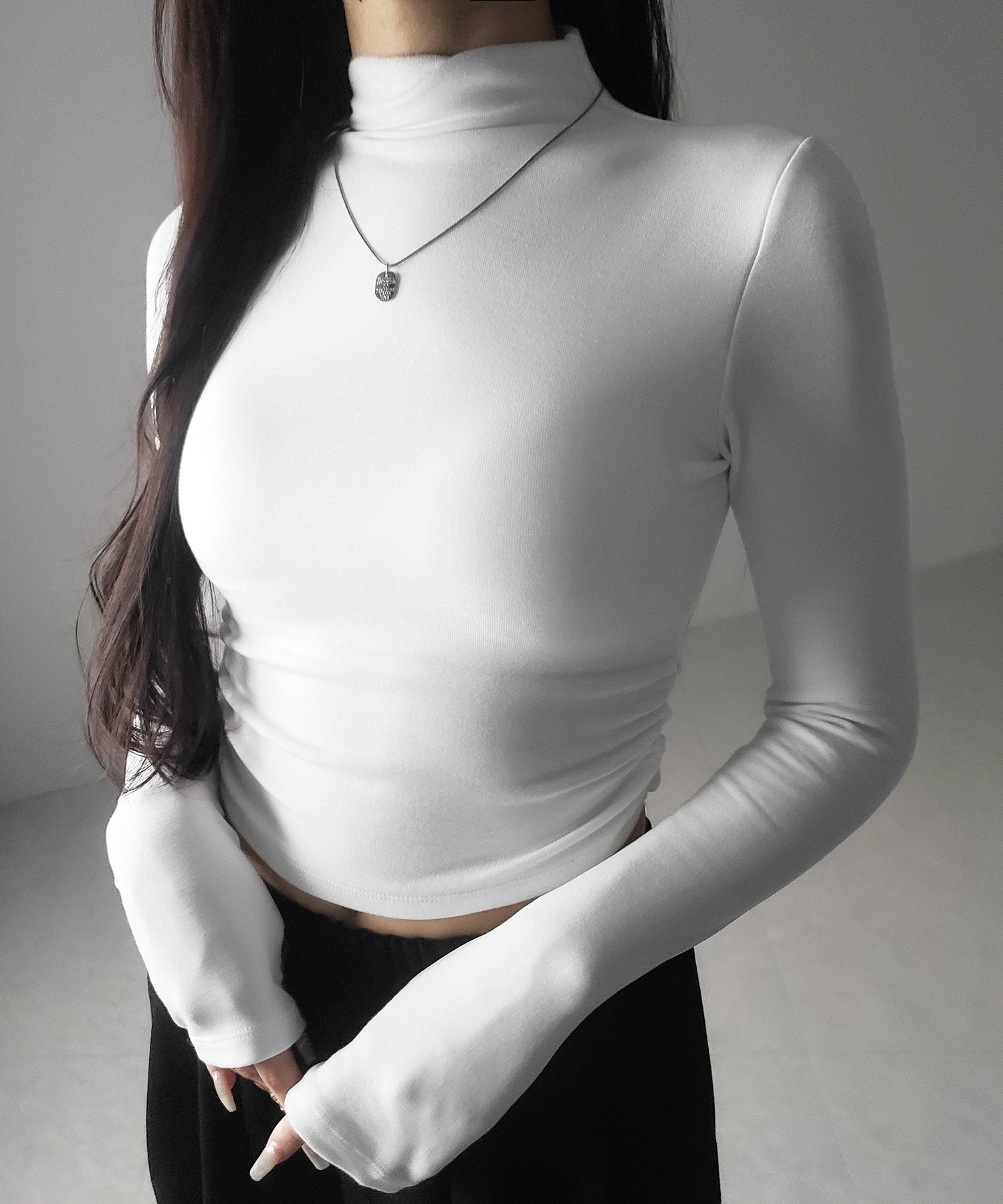 【 カップ付き ／ 裏起毛 】プチハイネックシャーリングショートカットソートップス