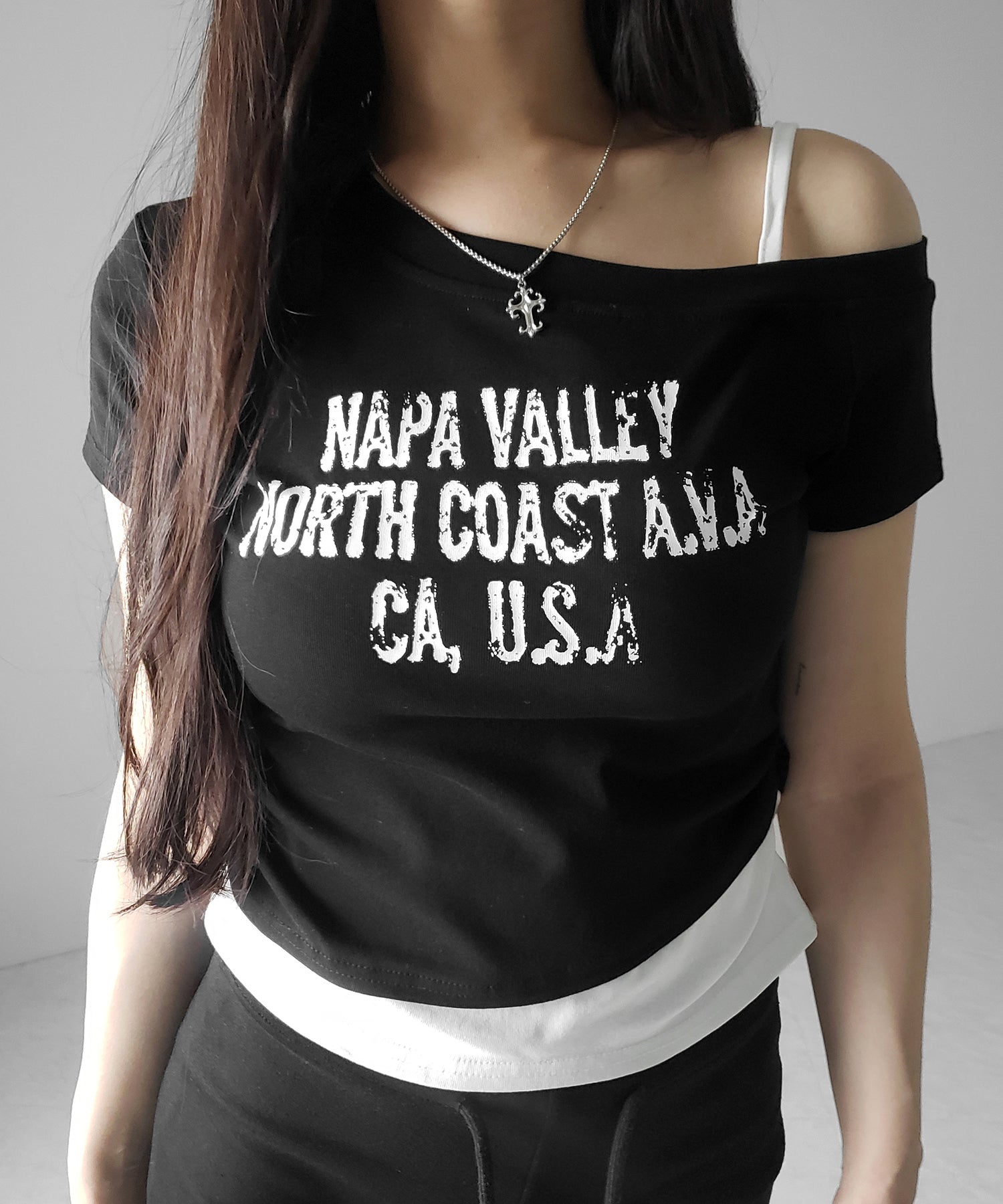 ヴィンテージロゴワンショルレイヤードＴシャツ ／ vintage logo one-shoulder layered T-shirt