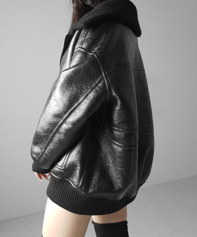 アウトポケットヴィンテージレザーボアムートンオーバージャケット ／ outpocket vintage fake leather boa mouton over jacket