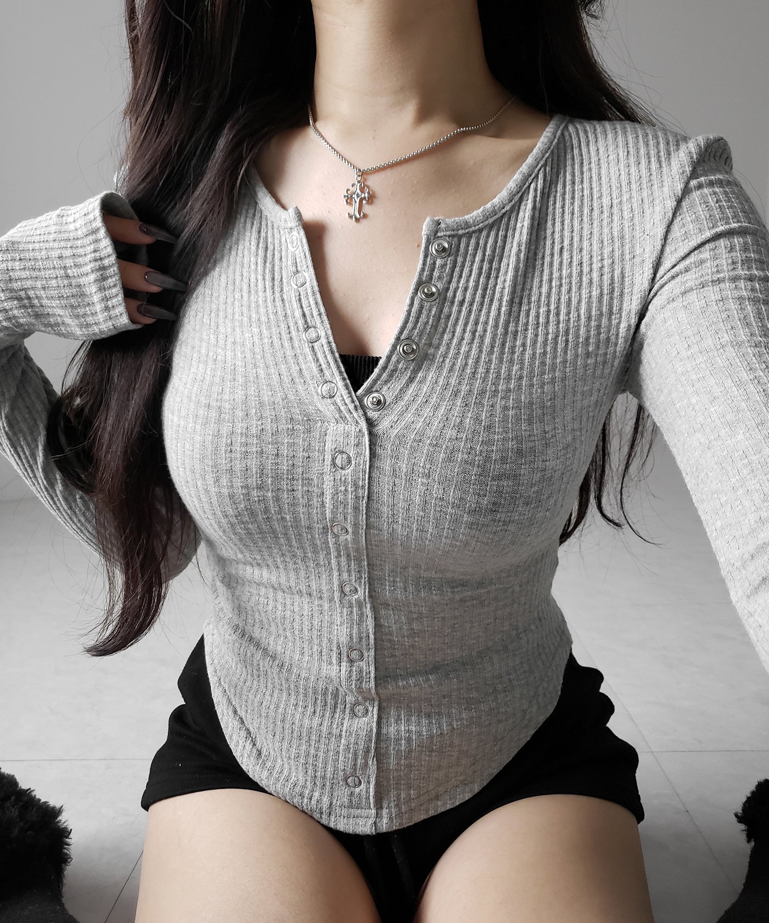 スナップボタンタイトリブカットソートップス ／ snap button tight ribbed cutsew tops