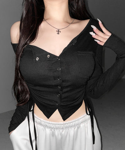 スナップボタンサイドシャーリング長袖ワンショルトップス ／ Snap button side shirring long-sleeved one-shoulder tops