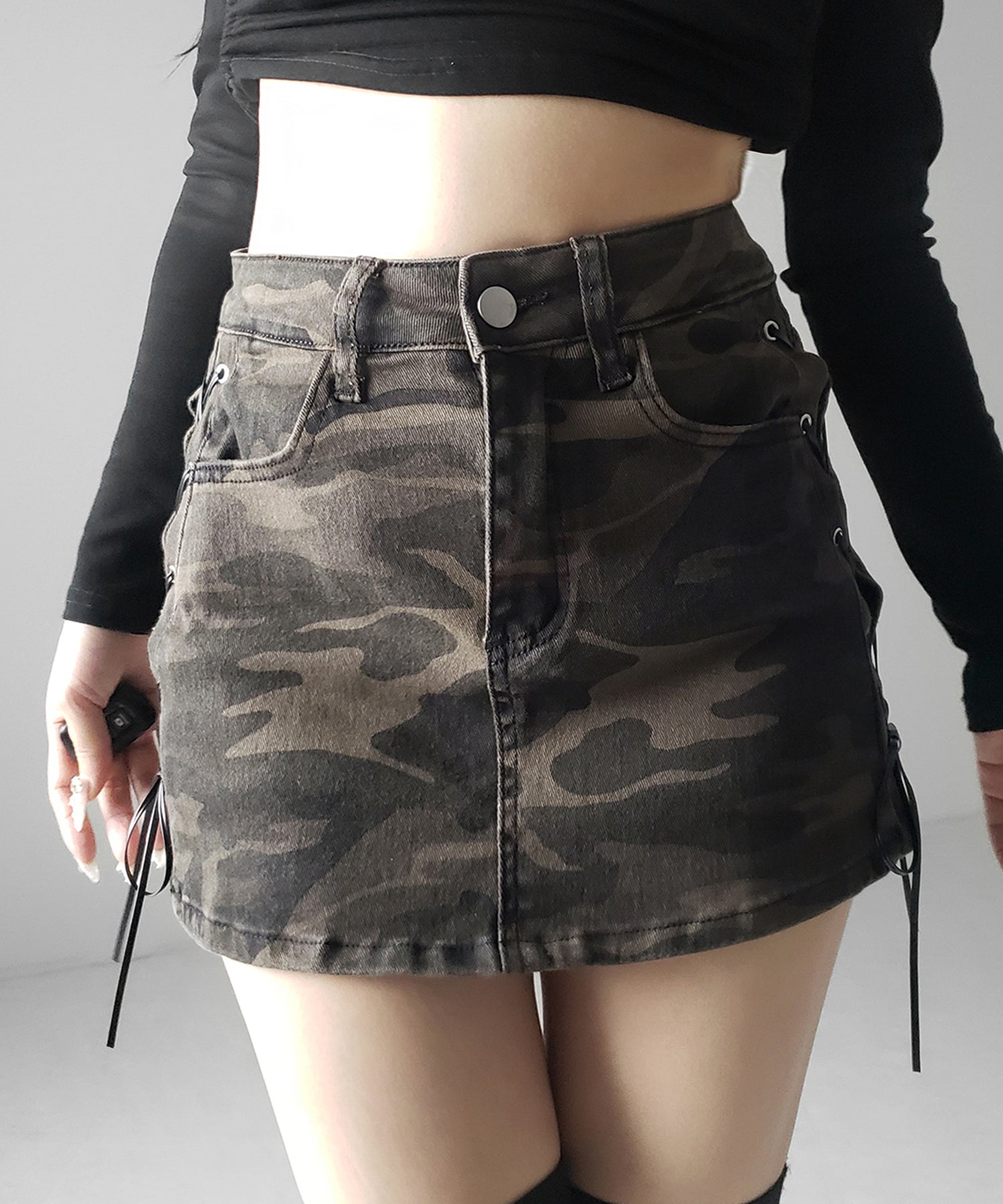 ヴィンテージカモフラレースアップデニムミニスカパン ／ vintage camouflage lace up denim mini skirt pants