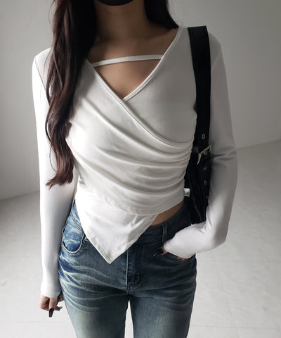 【 ３color 】ラインストラップギャザークロスレイヤードトップス ／ line strap gather cross layered Tops