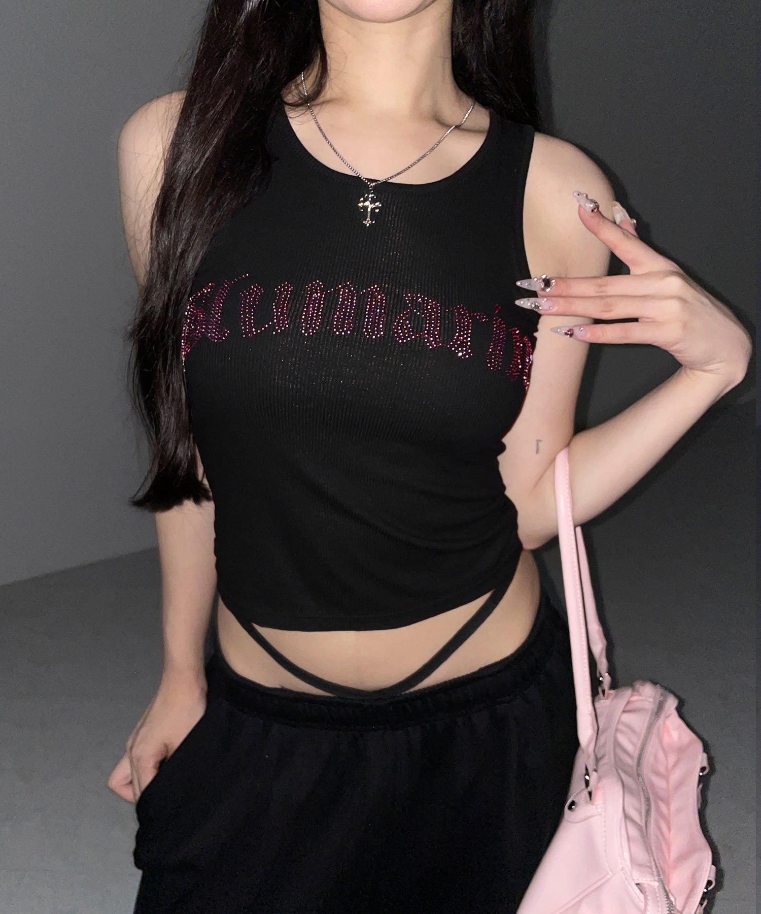 ラインストーンロゴリブタンクトップ／Rhinestone logo ribbed tank top