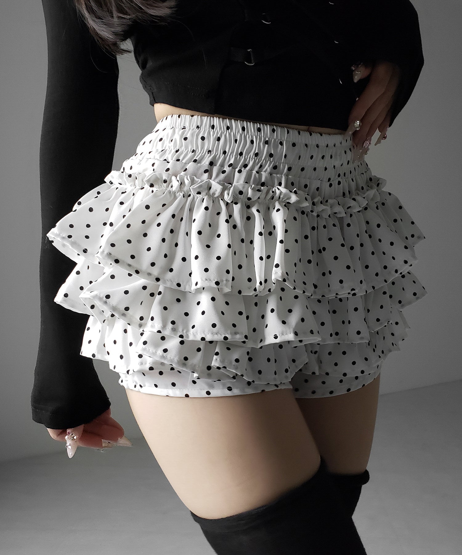 ティアードフリルドットショートパンツ ／ tiered frill dot short pants