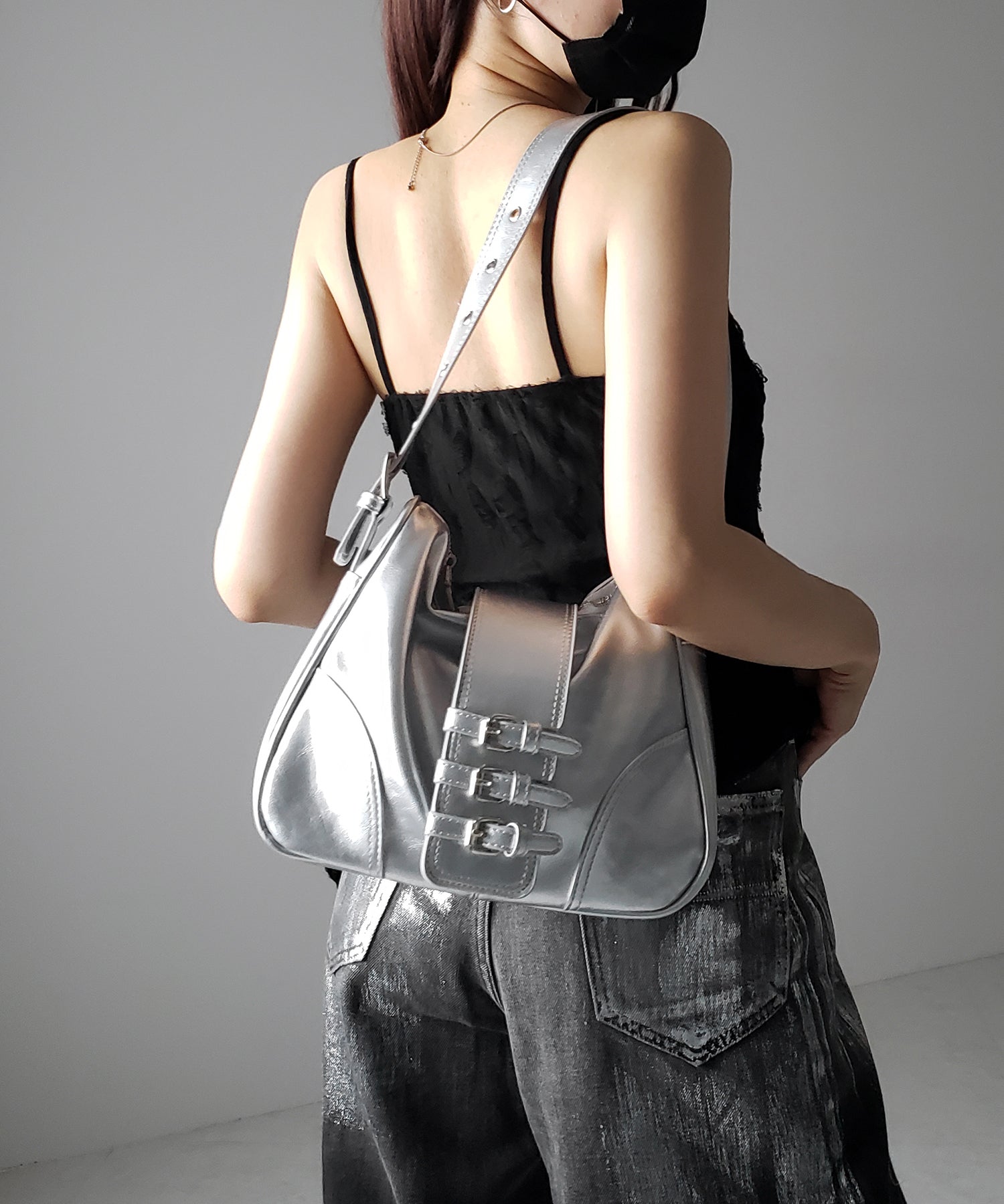 【 ３color 】ベルテッドフェイクレザーショルダーバッグ ／ belted fake leather shoulder bag