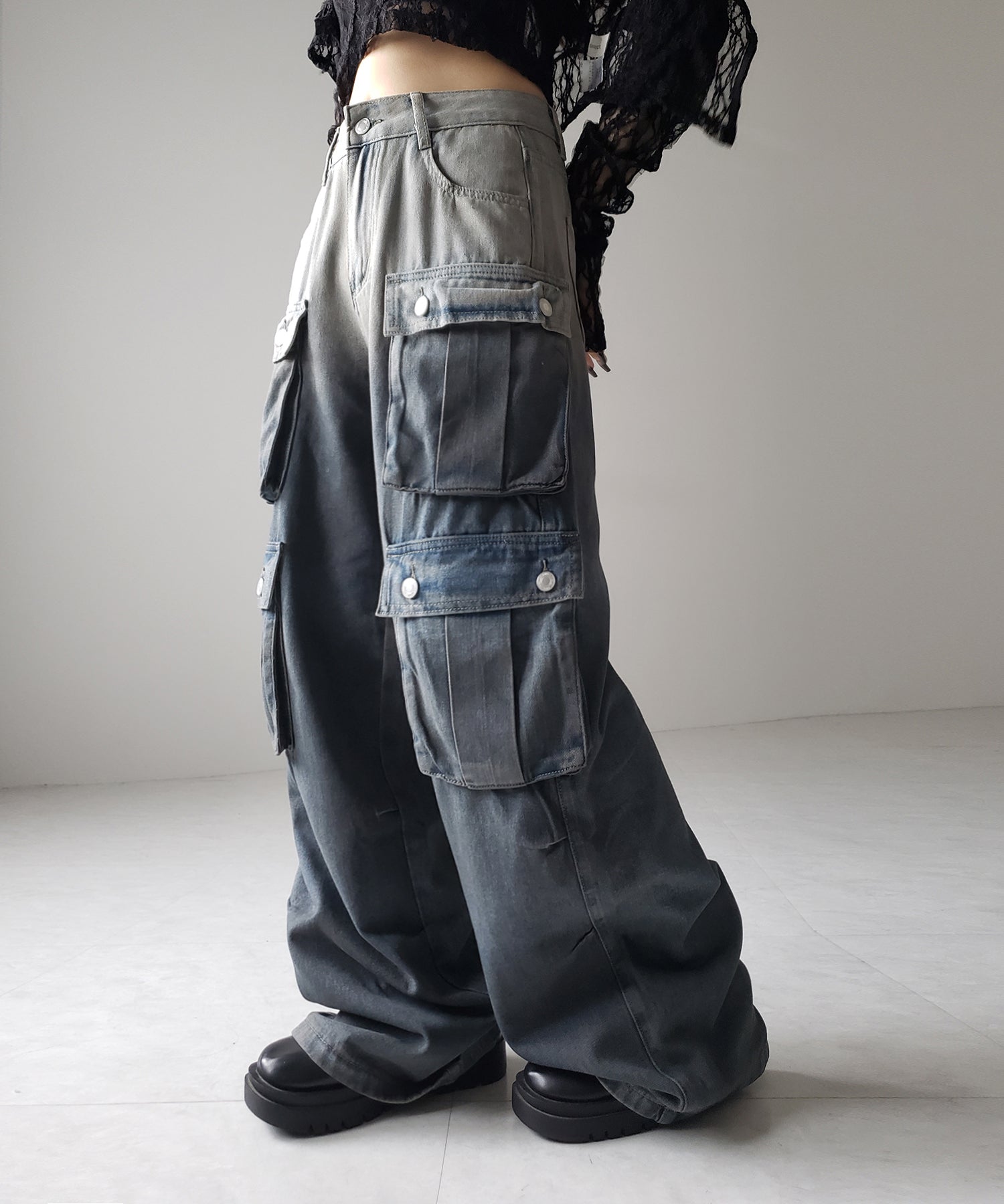 【 ３color ／４size 】オーバーダイグラデーションヴィンテージワイドカーゴデニム ／ overdyed gradation vintage wide cargo denim