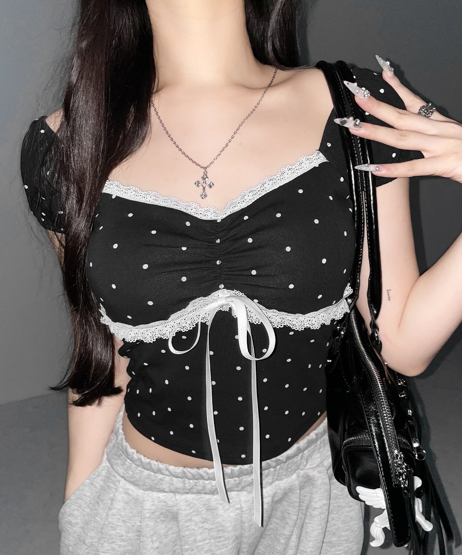 ドットレースリボンギャザーオフショルトップス ／ dot lace ribbon gathered off shoulder tops