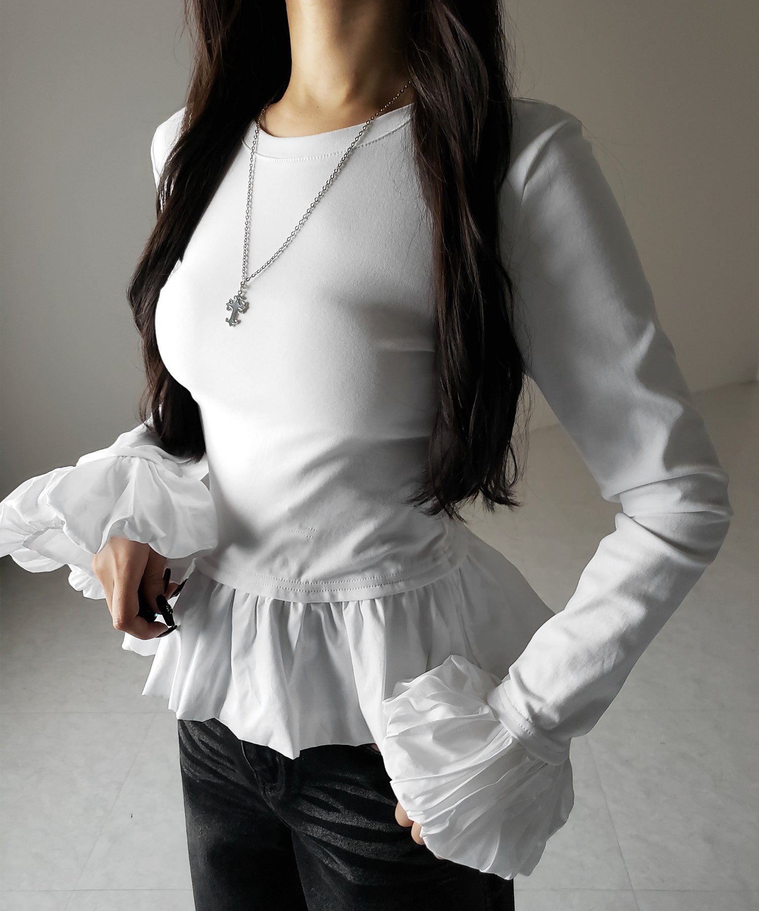 【 ２color 】裾バルーンフリルカットソートップス ／ hem balloon frill cutsew tops