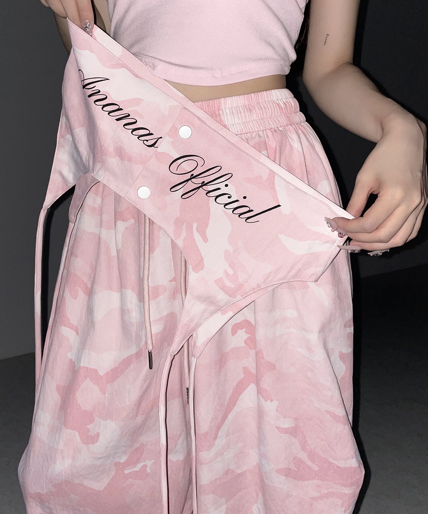 ロゴガーターカモフラタックワイドパンツ ／ logo garter camouflage tuck wide pants